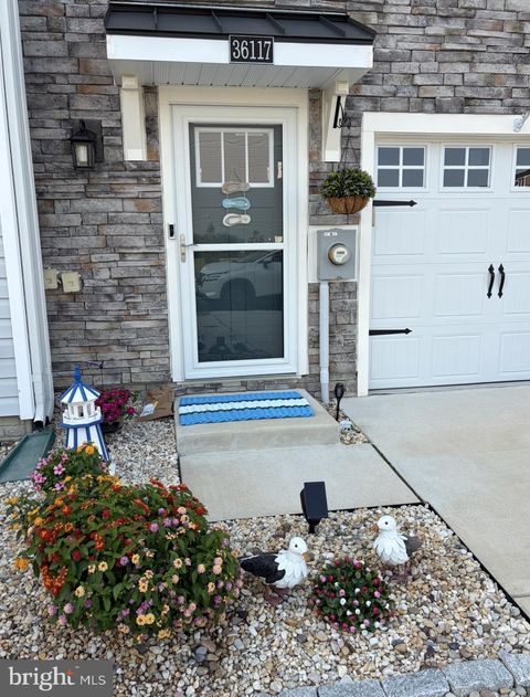 Townhouse For Sale - 36117 Auburn Way<br/> Sussex County, MILLSBORO, DE 19966