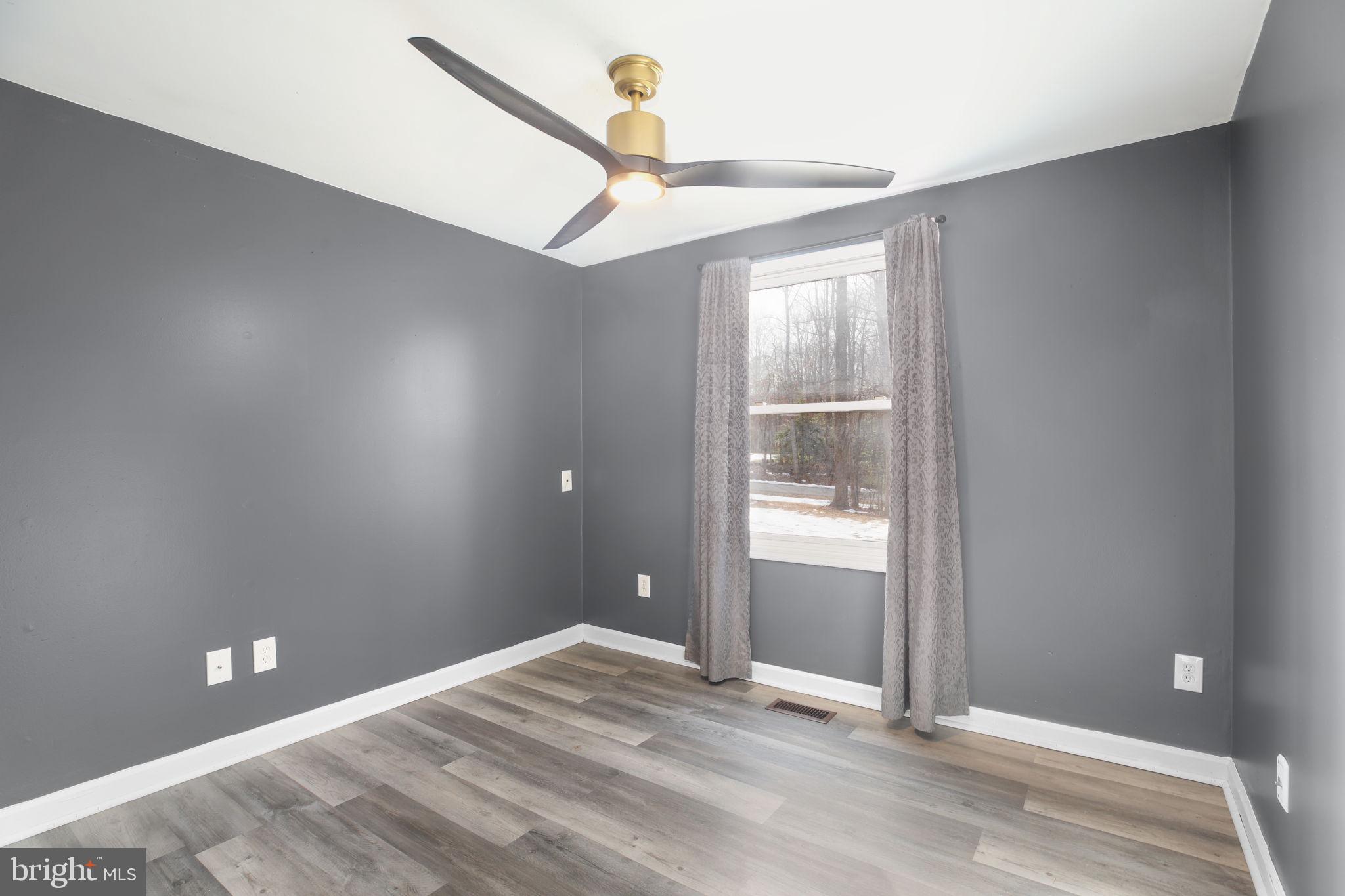 LAKE WILDERNESS - Residential