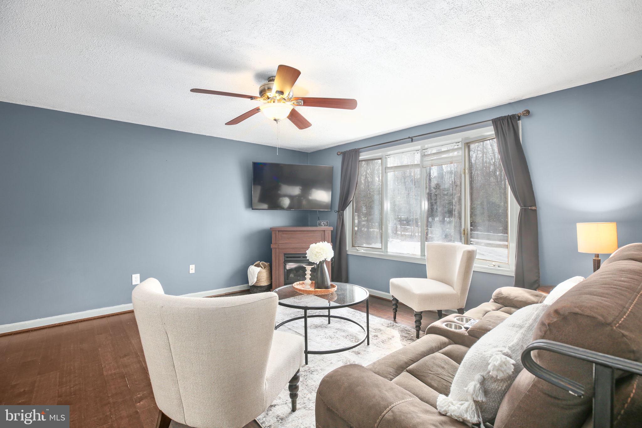 LAKE WILDERNESS - Residential