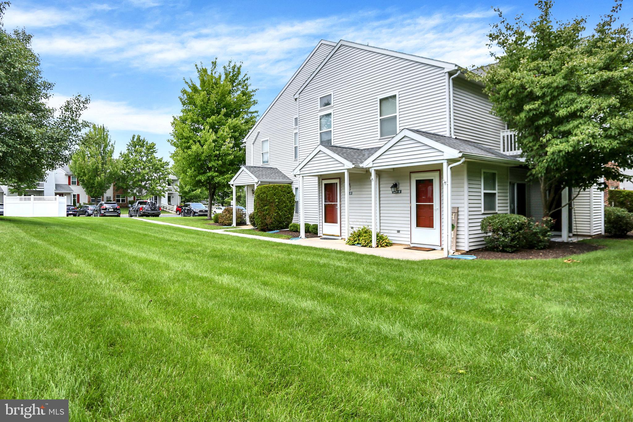 5811D HIDDEN LAKE DRIVE
