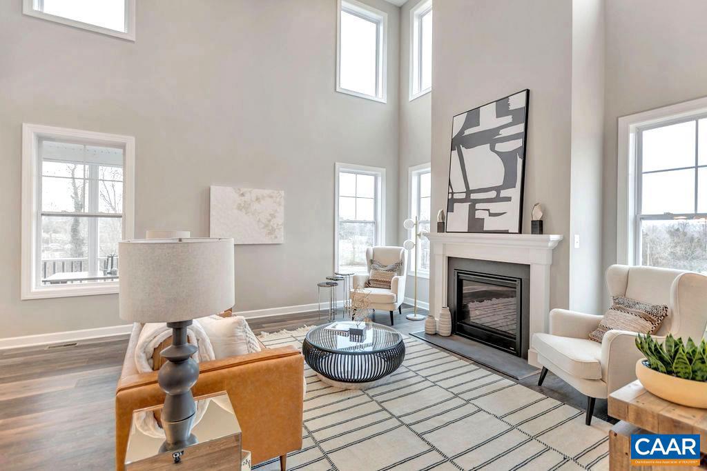 MEADOW BROOK - Residential