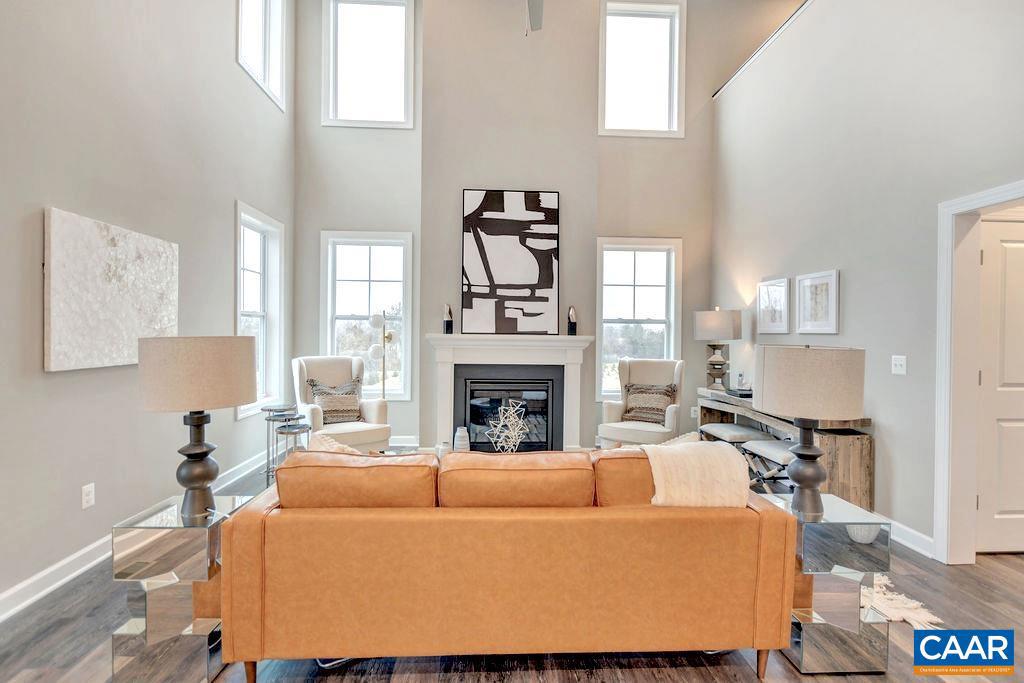 MEADOW BROOK - Residential