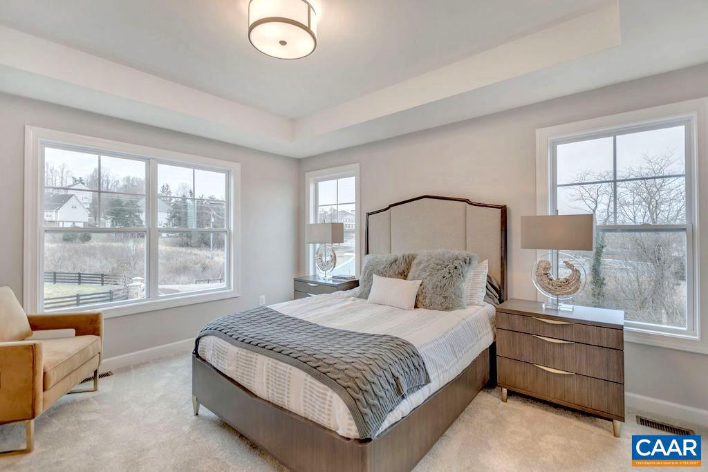 MEADOW BROOK - Residential