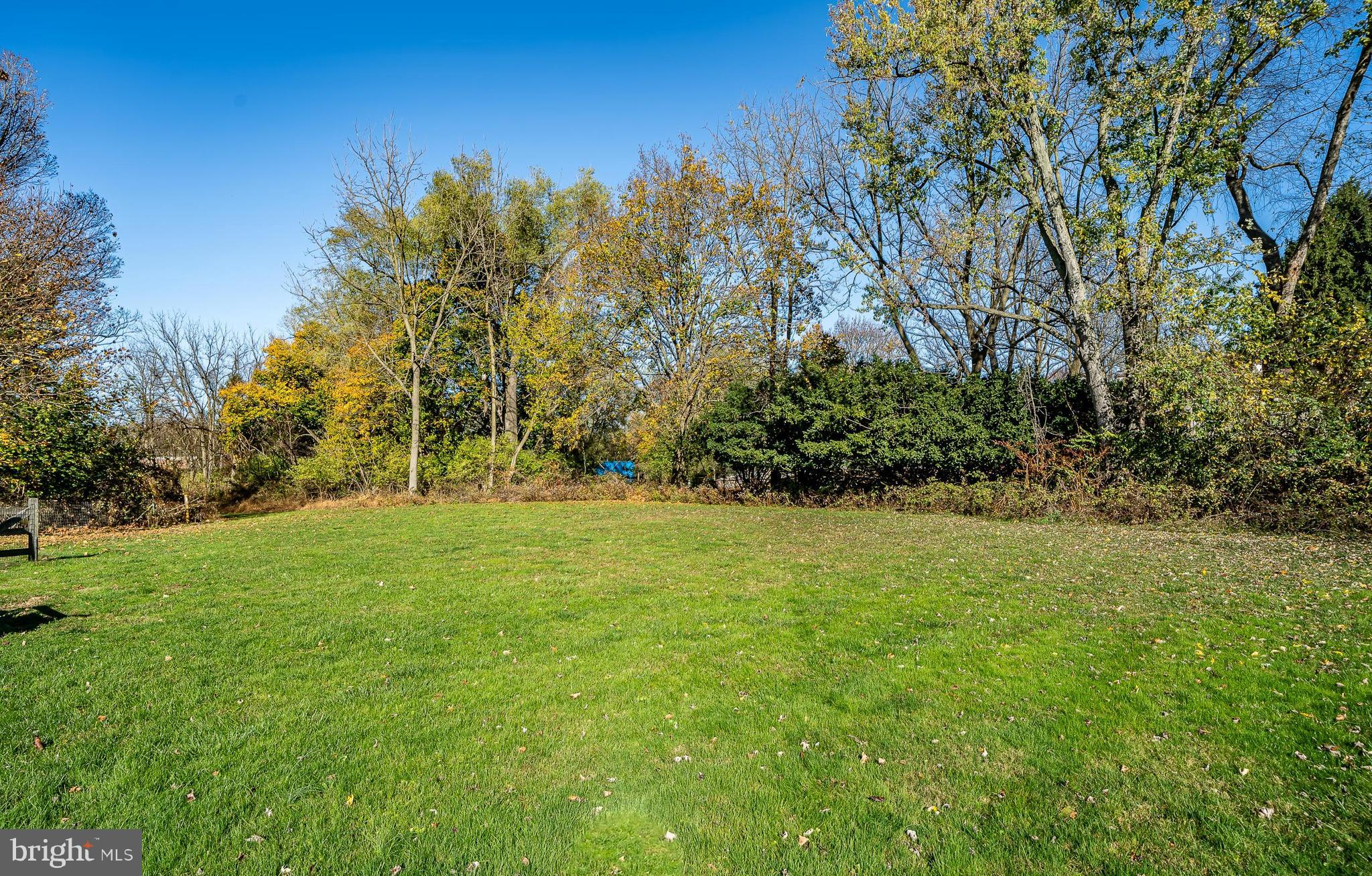 BRINTON WOODS - Residential