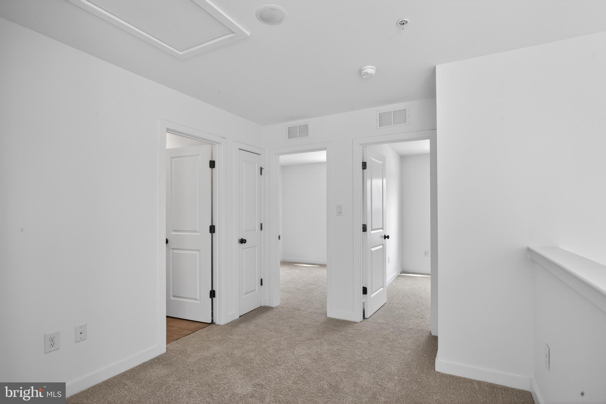 NORTH POINTE COMMONS - Residential