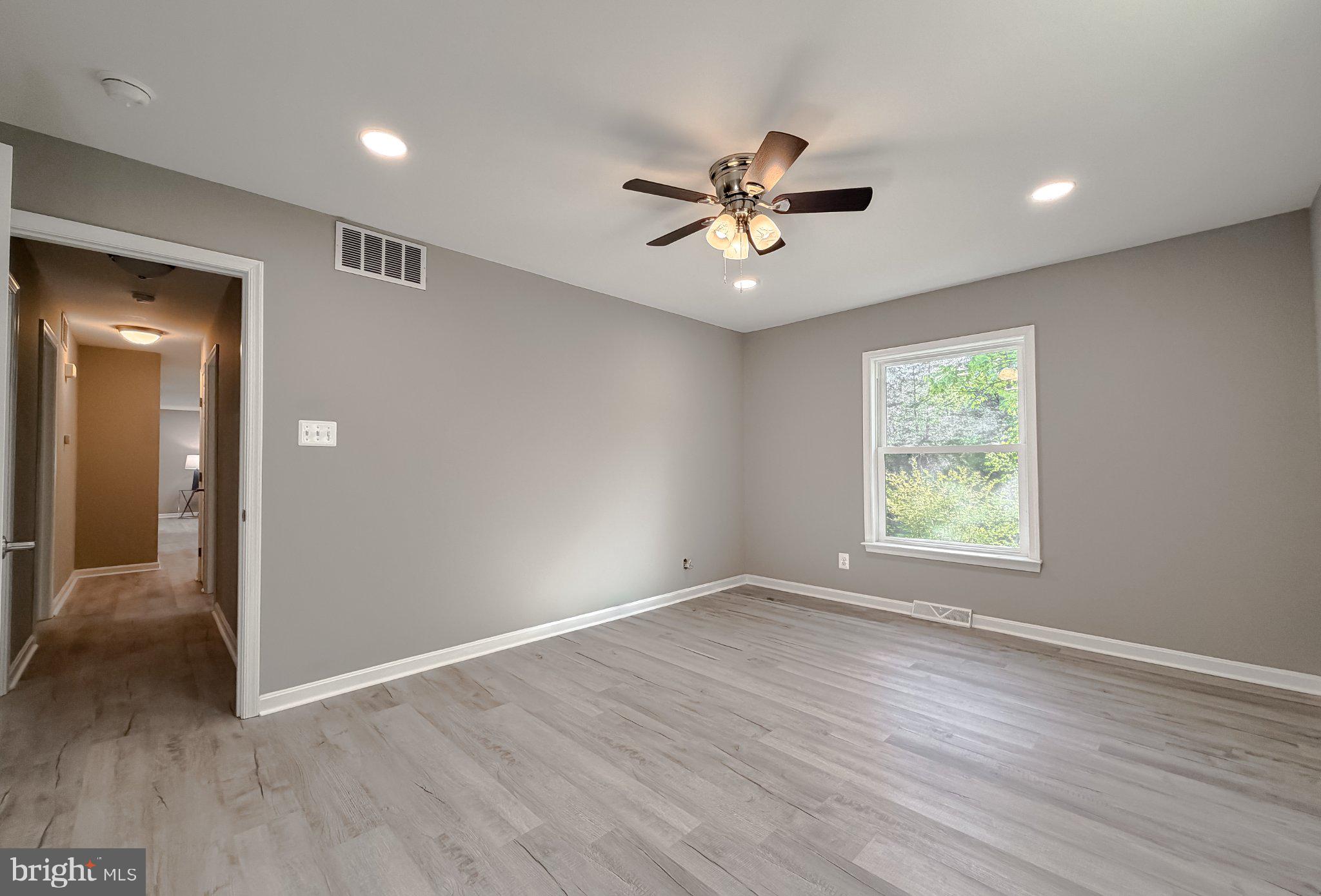 KINGSTON - Residential