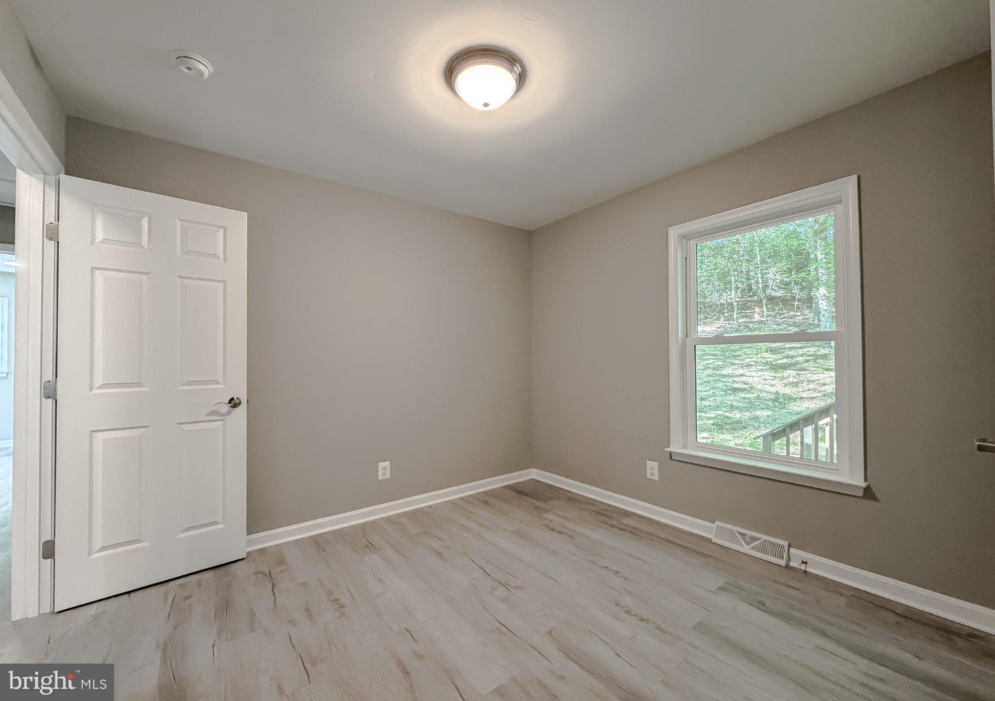 KINGSTON - Residential