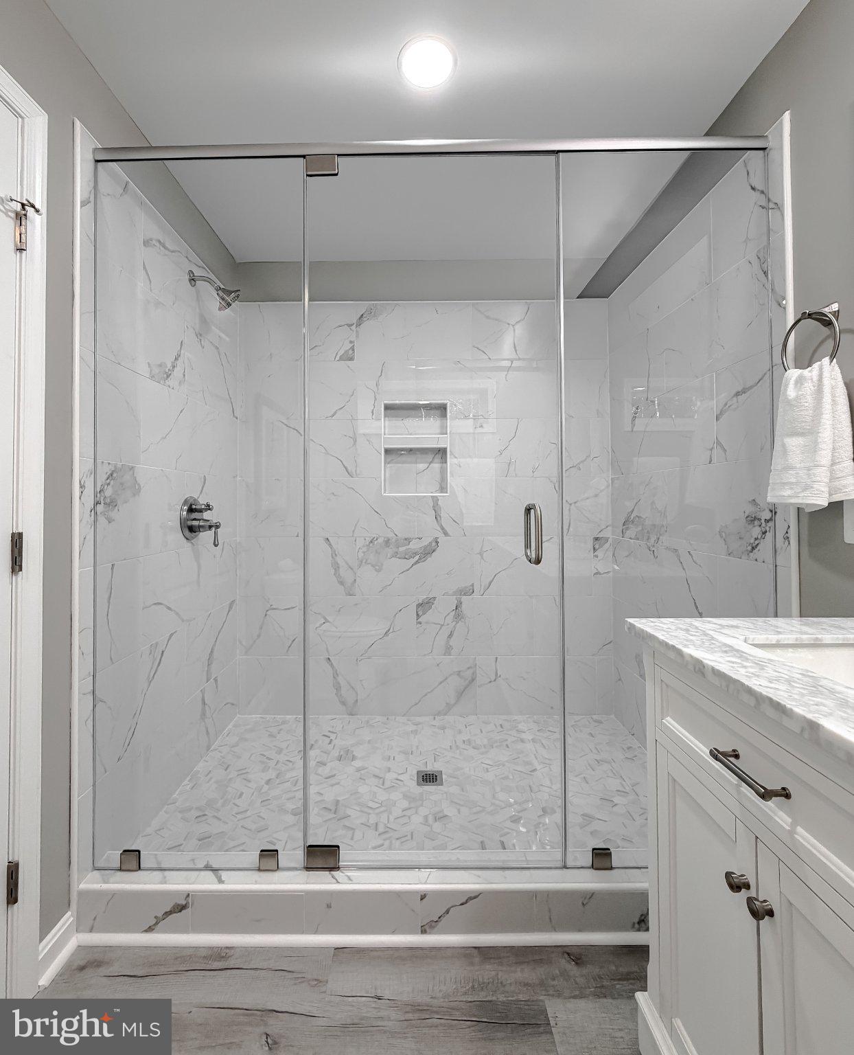 KINGSTON - Residential