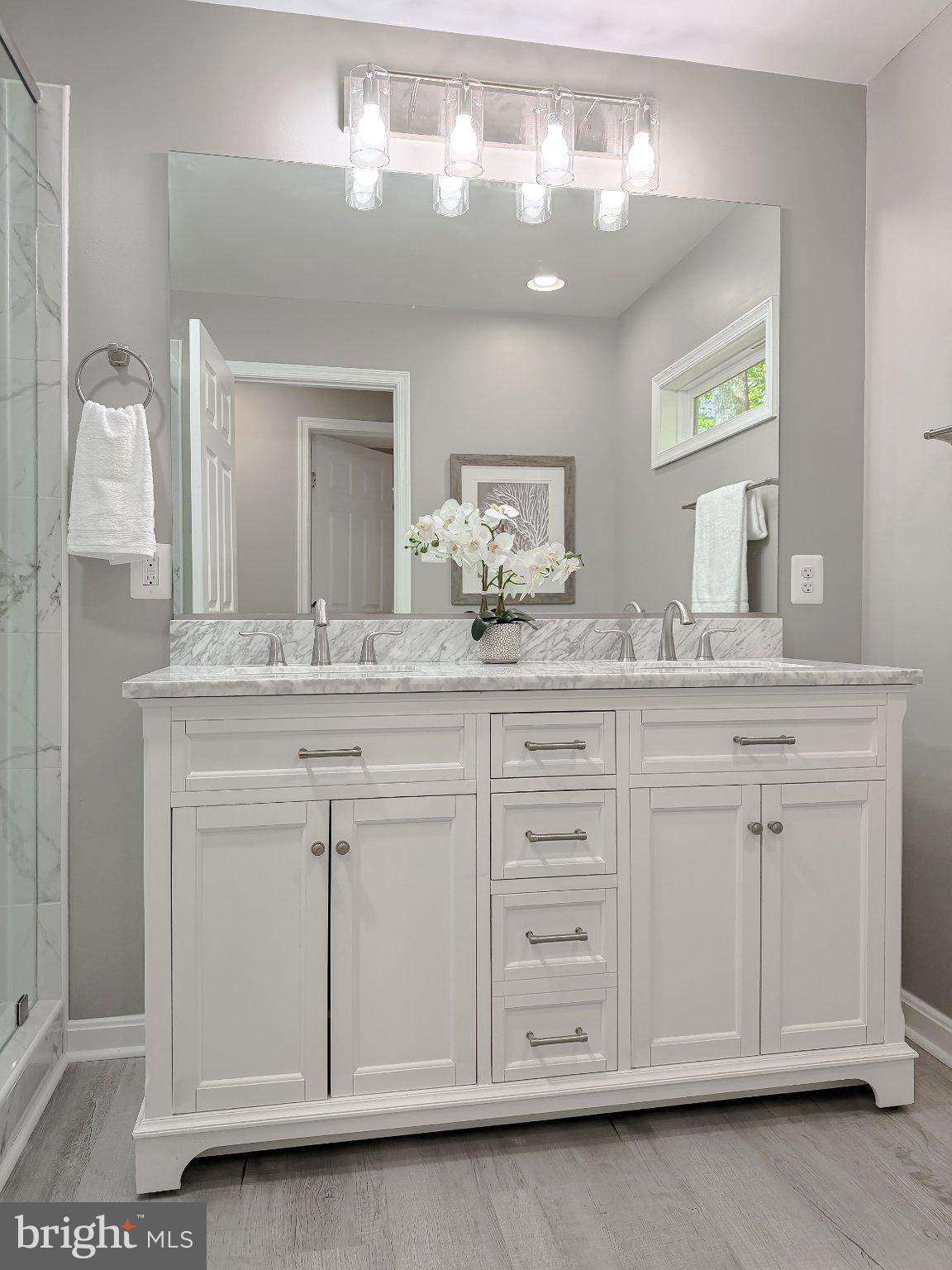 KINGSTON - Residential