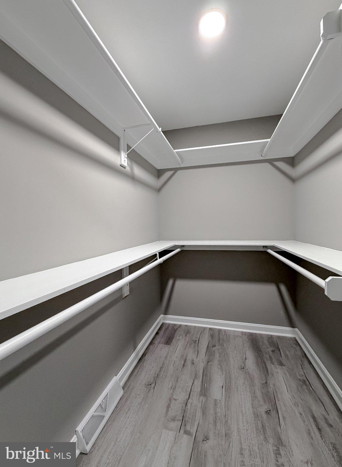 KINGSTON - Residential