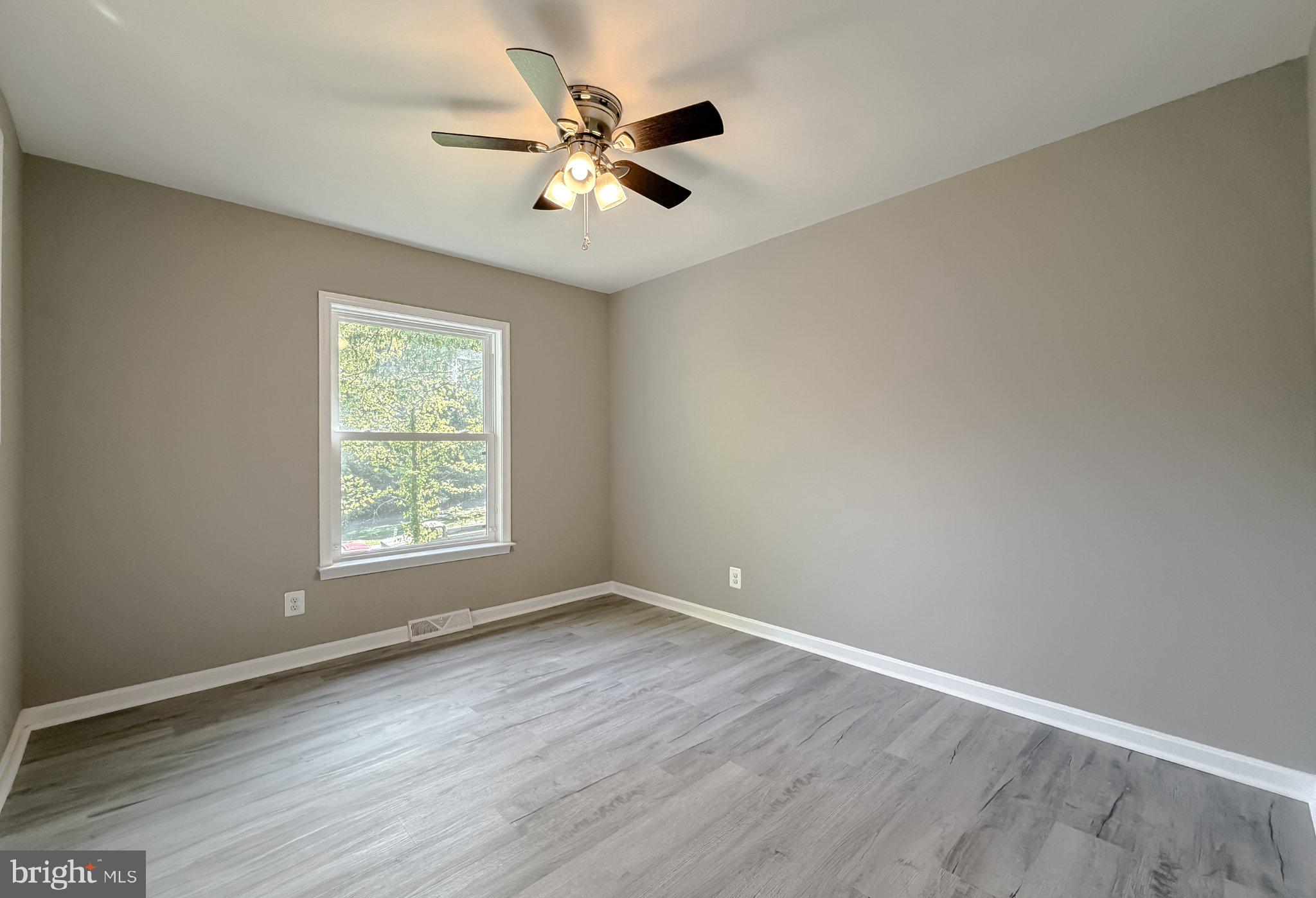 KINGSTON - Residential