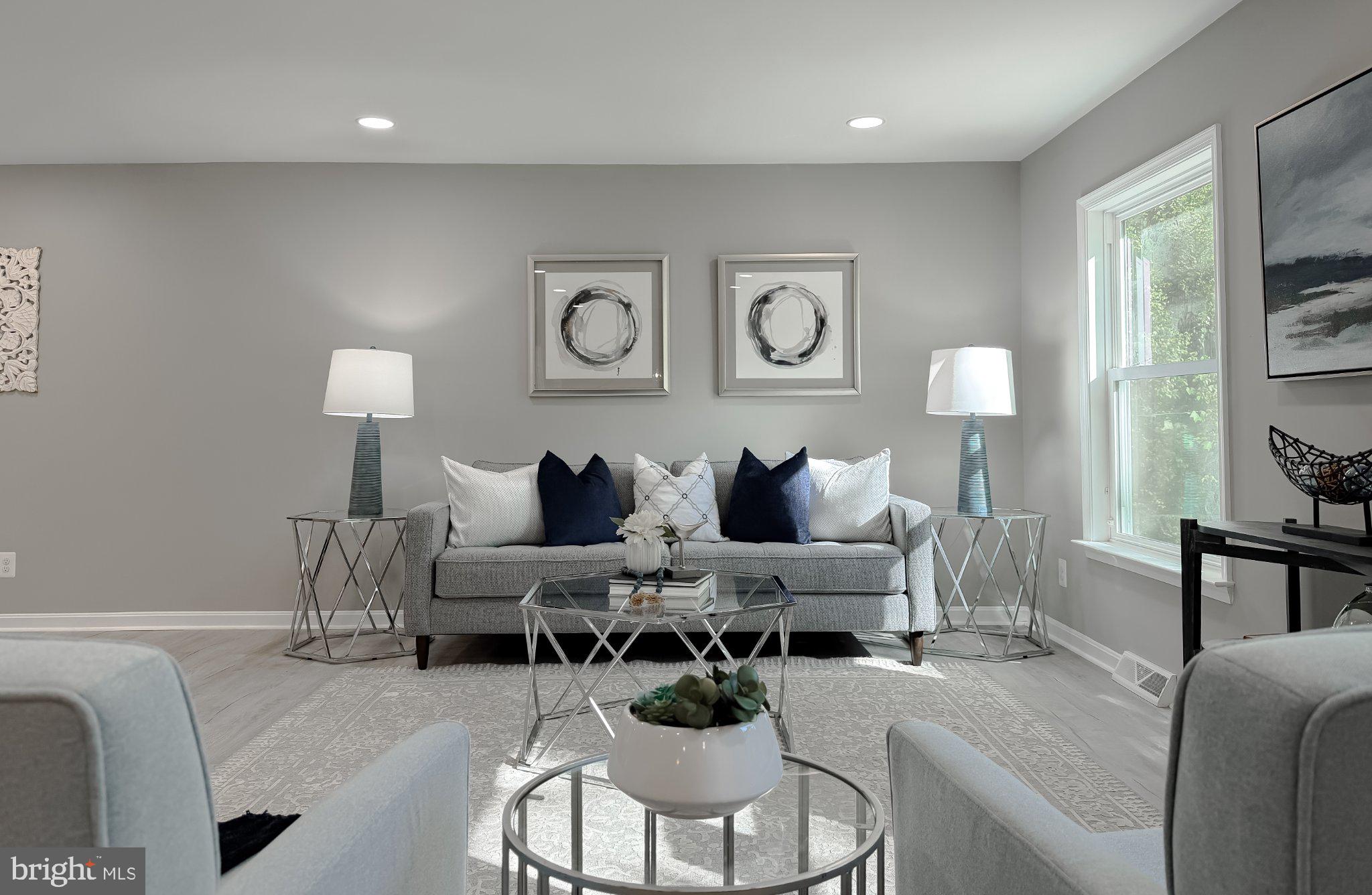 KINGSTON - Residential