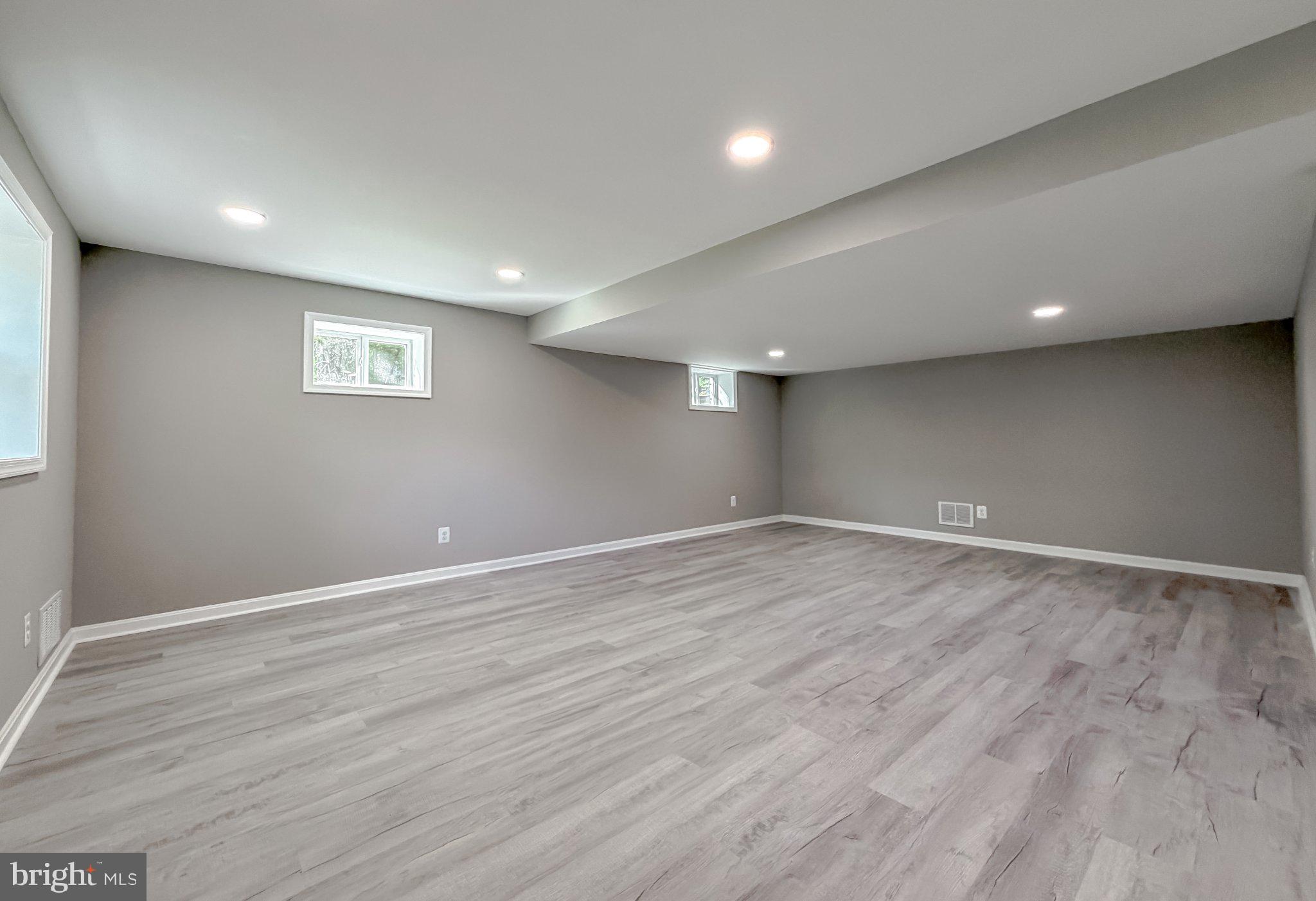 KINGSTON - Residential