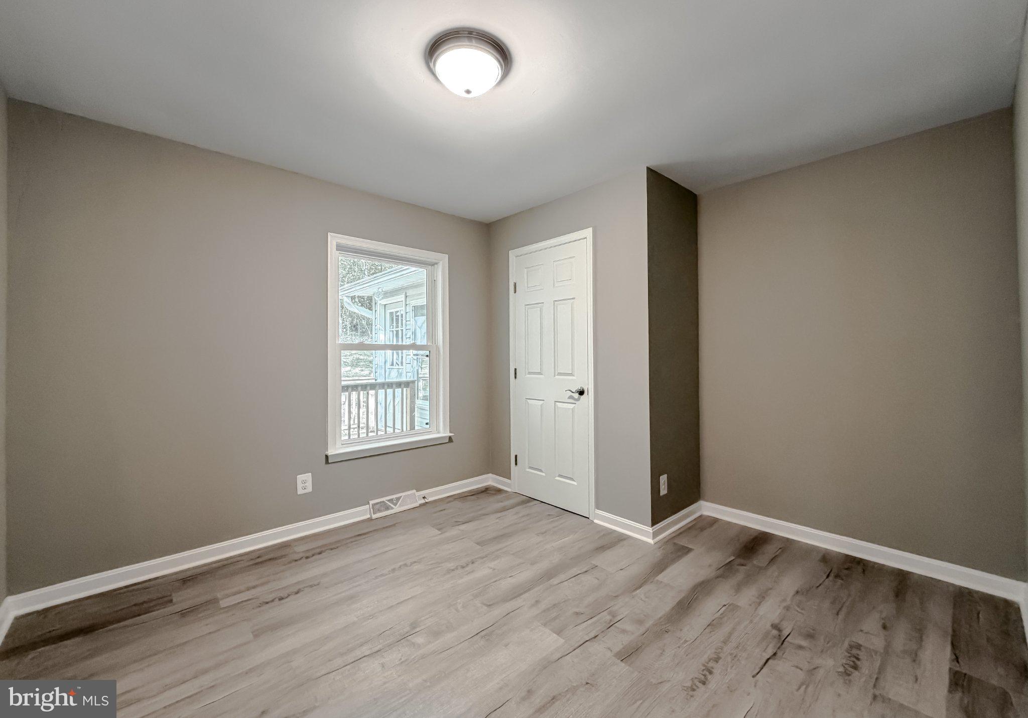 KINGSTON - Residential