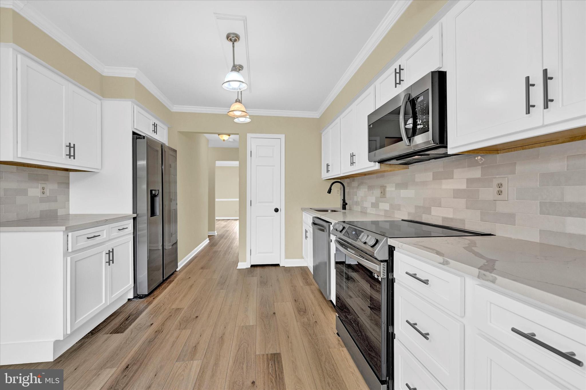 COPPERFIELD AT FIVE FRM - Residential Lease