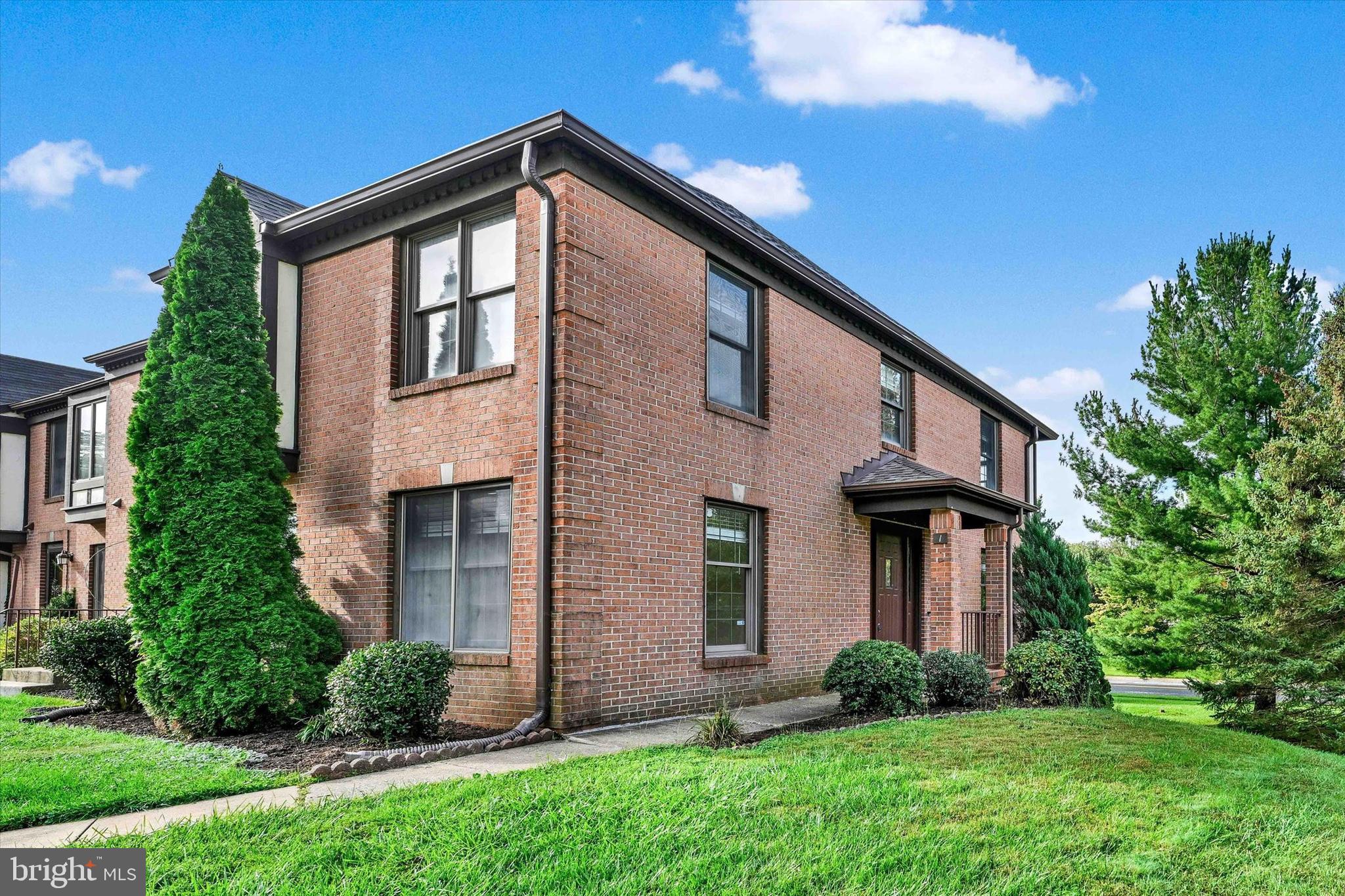 COPPERFIELD AT FIVE FRM - Residential Lease