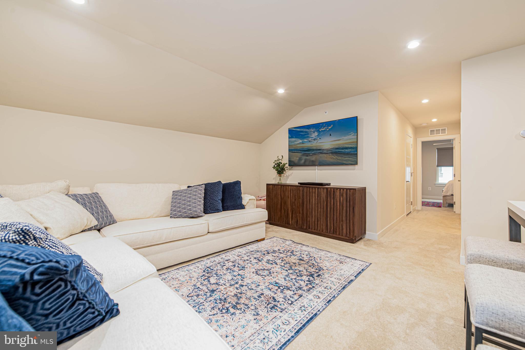 BAYSIDE - Residential