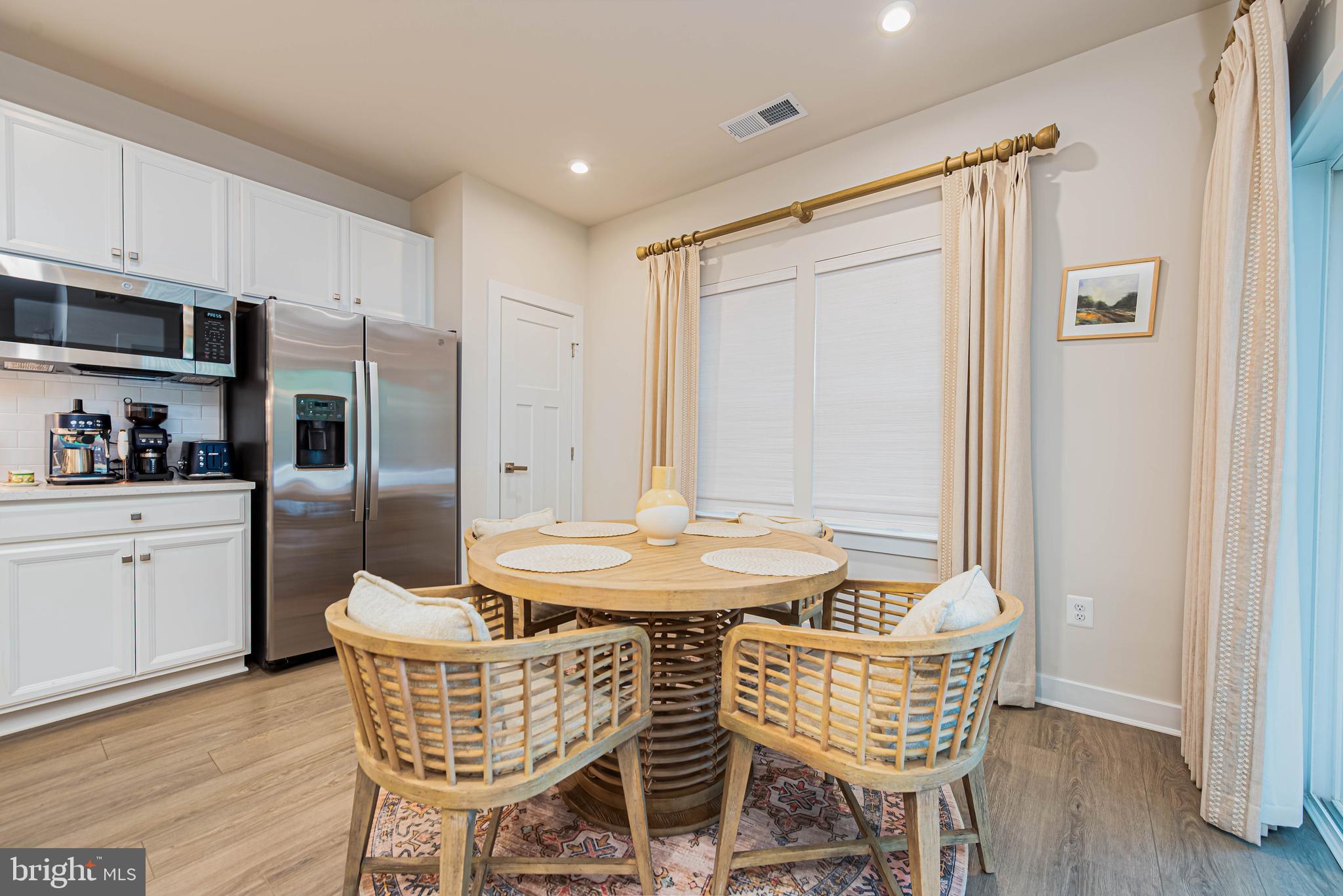 BAYSIDE - Residential