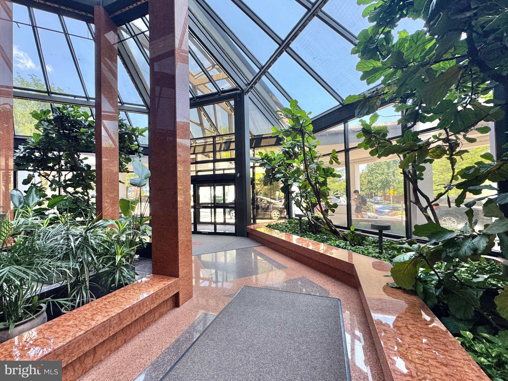 1530 KEY BOULEVARD 827