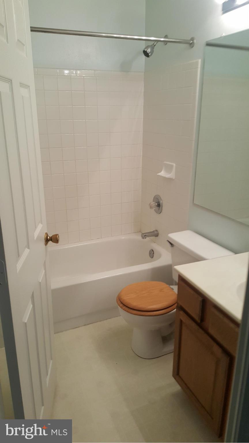 RUSSETT - Residential Lease