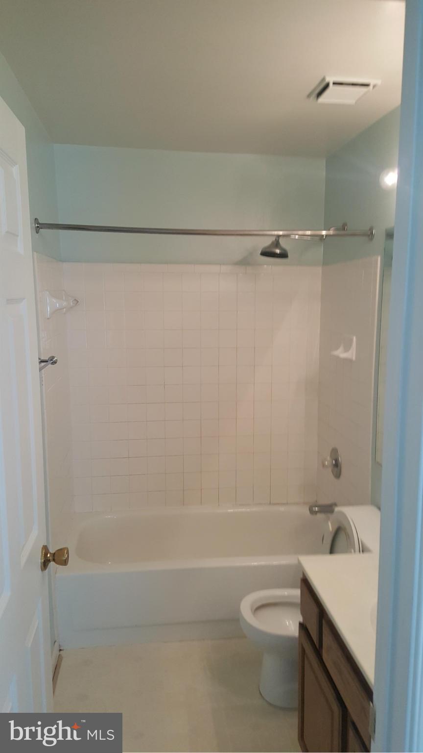 RUSSETT - Residential Lease