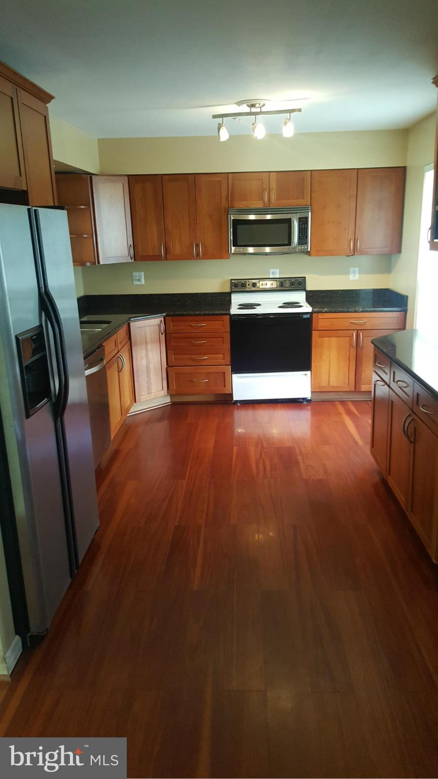 RUSSETT - Residential Lease