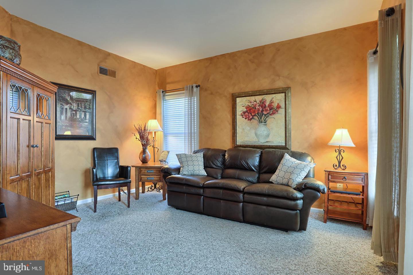 08 ROLLING MEADOW ROAD