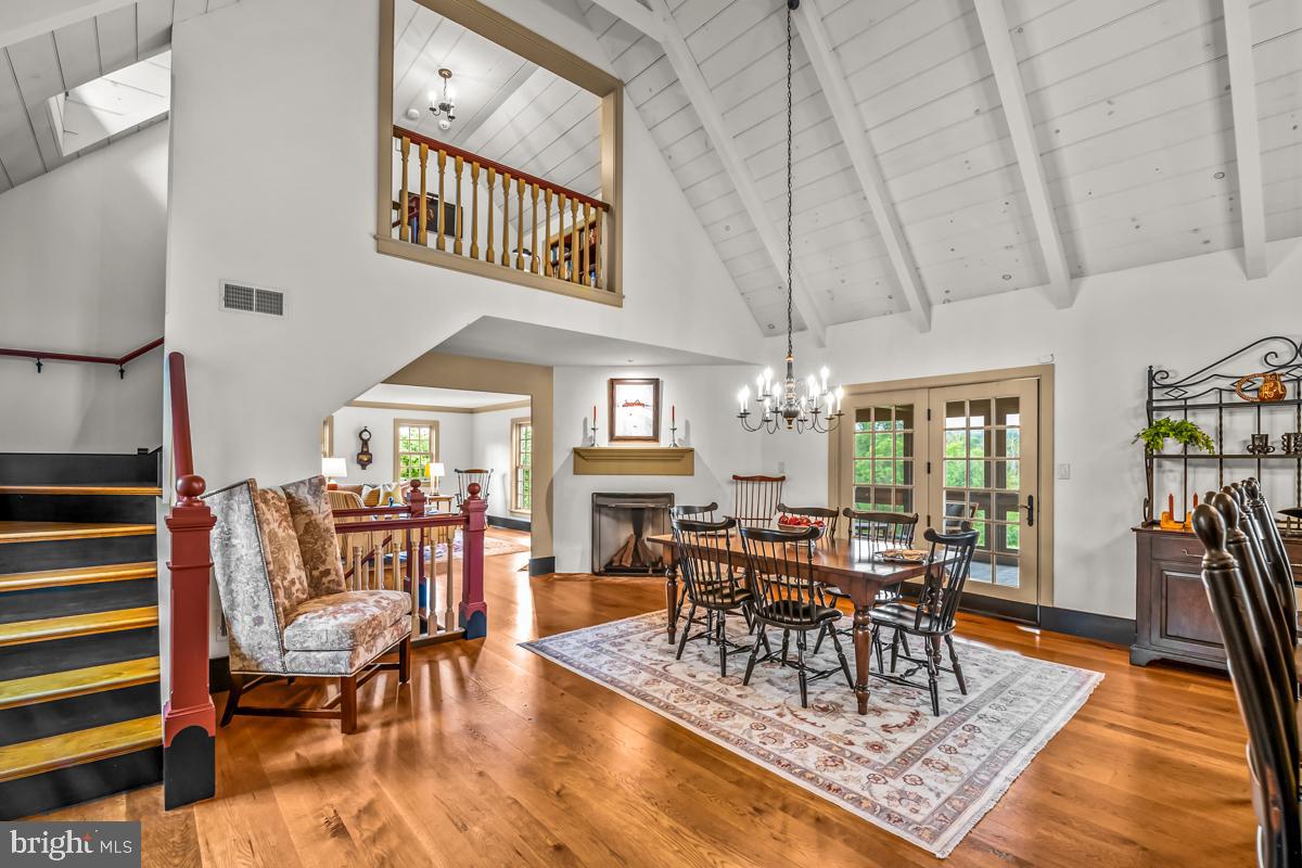 OLDEBULLTOWNVILLAGE - Residential