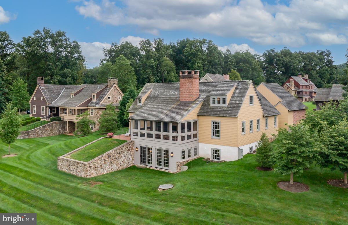 OLDEBULLTOWNVILLAGE - Residential