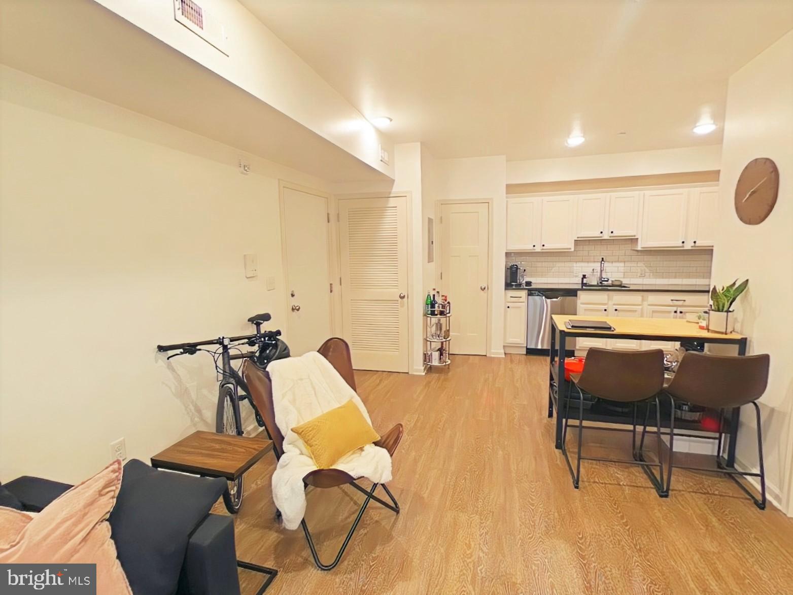 ROXBOROUGH - Residential Lease