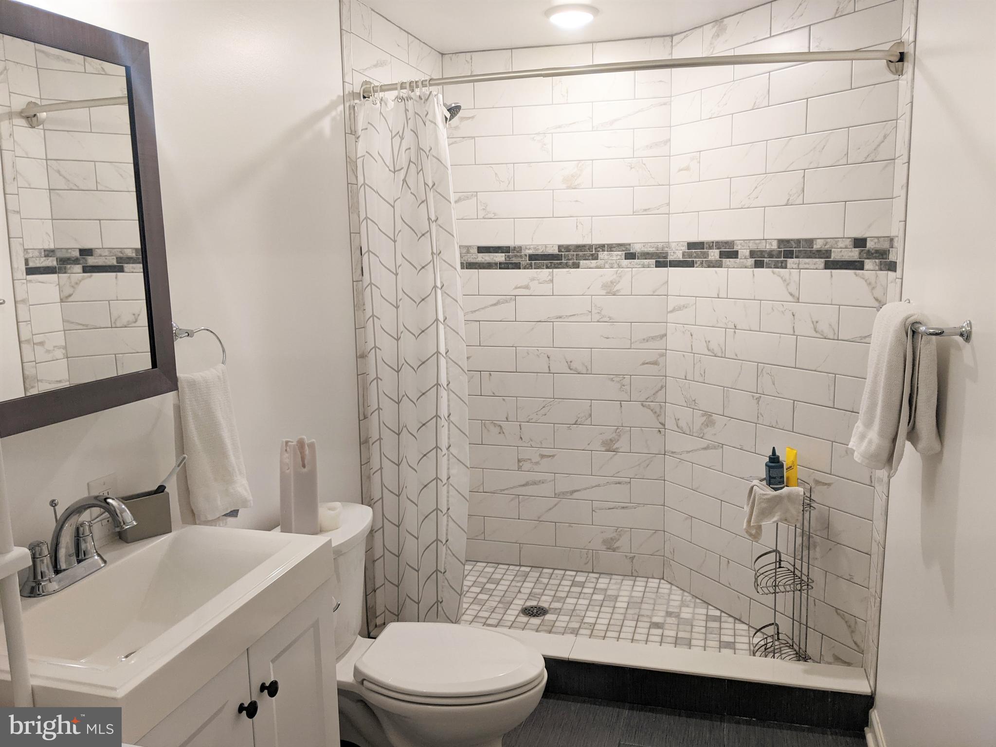 ROXBOROUGH - Residential Lease