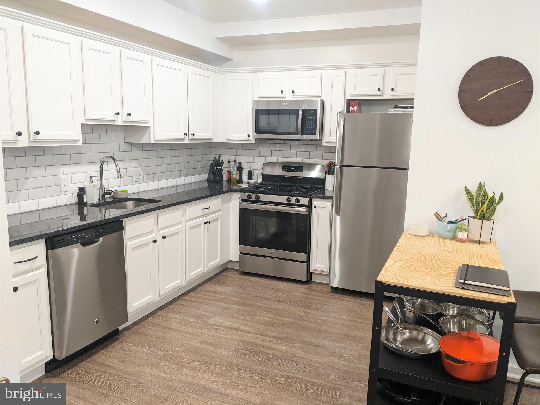 ROXBOROUGH - Residential Lease