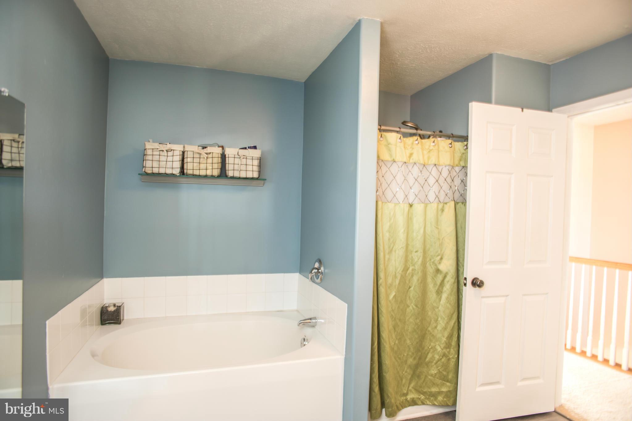 VILLAGE OF PHEASANT GLEN - Residential