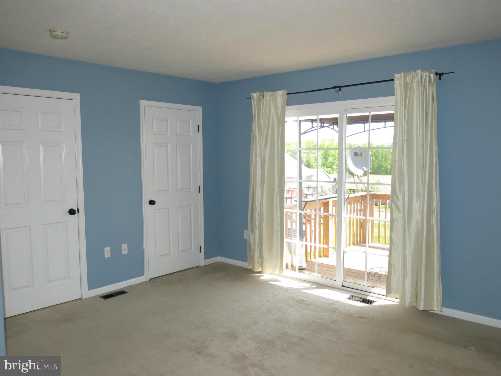 VILLAGE OF PHEASANT GLEN - Residential