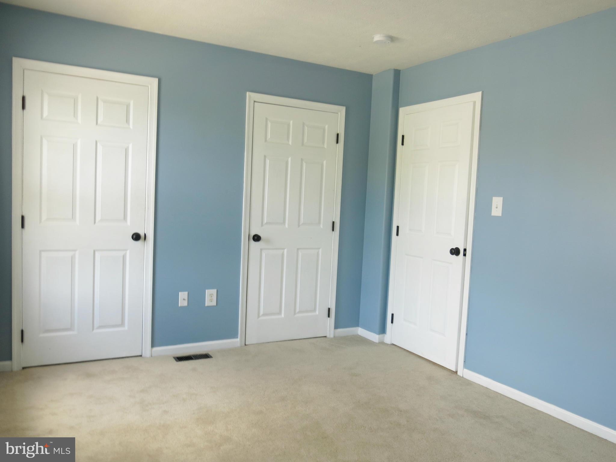 VILLAGE OF PHEASANT GLEN - Residential