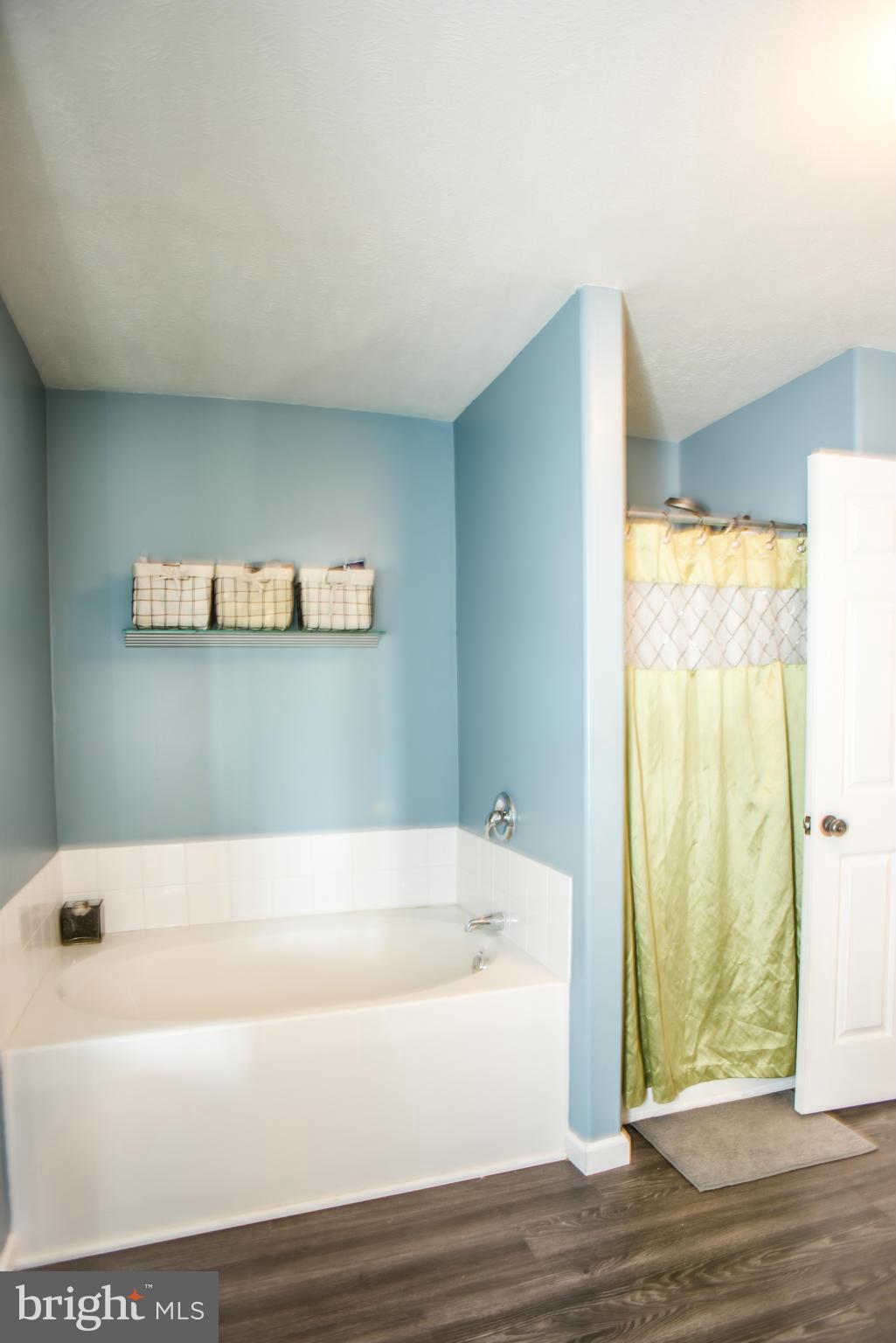 VILLAGE OF PHEASANT GLEN - Residential