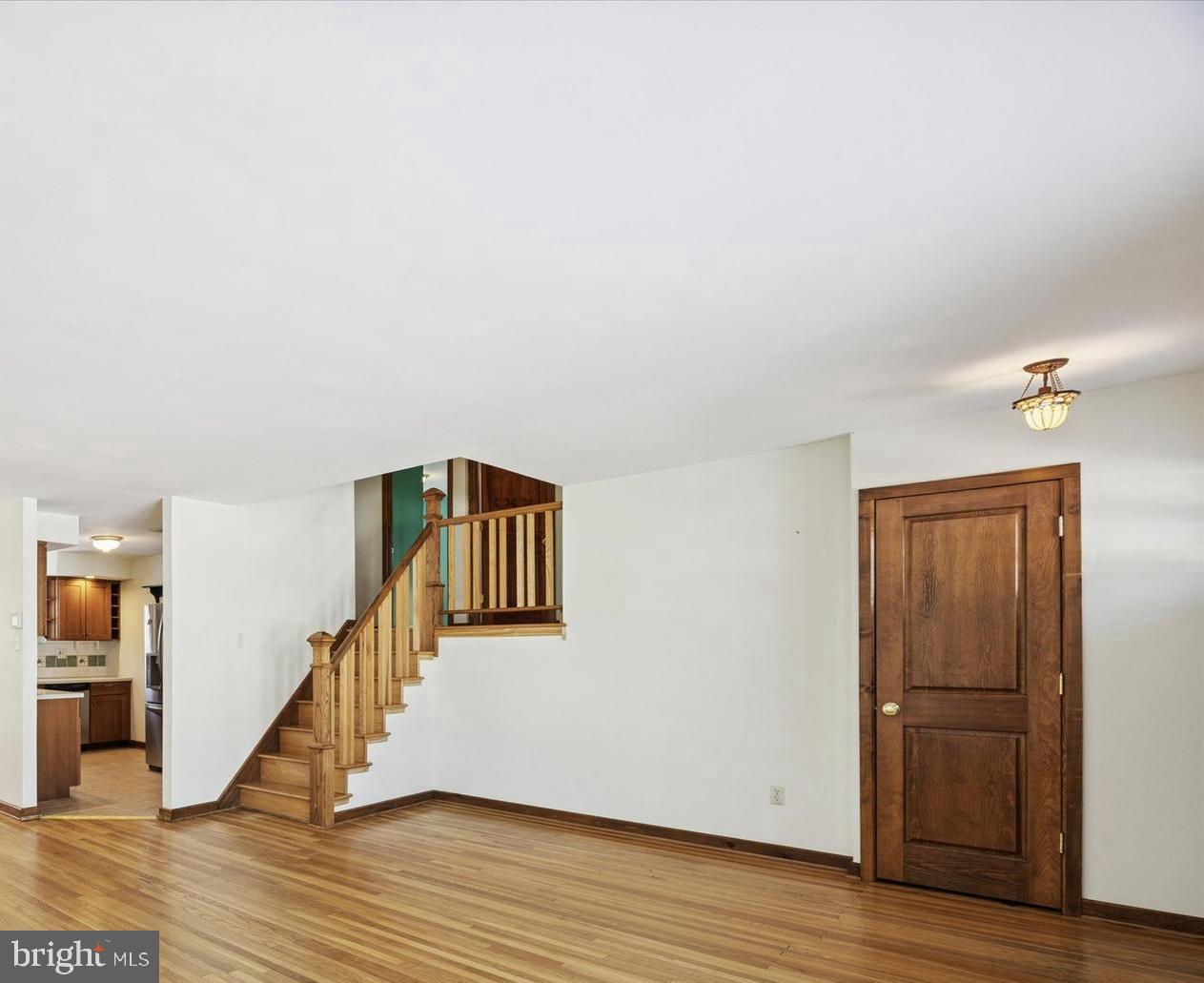 GLADSTONE MANOR - Residential