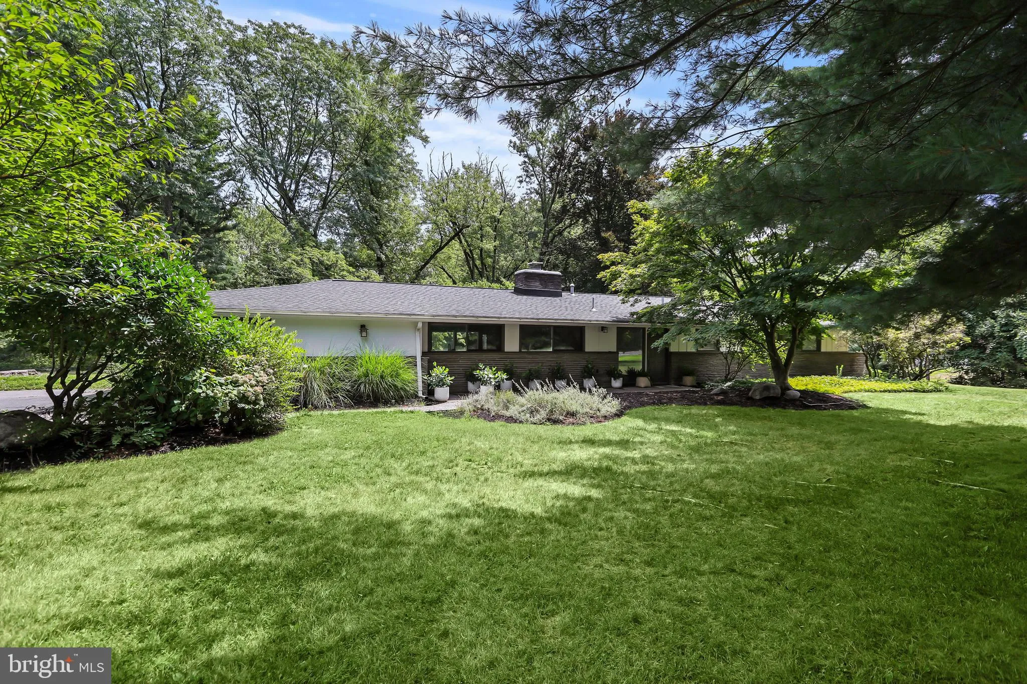 Princeton, New Jersey 08540, United States, 4 Bedrooms Bedrooms, ,2 BathroomsBathrooms,Residential,Active,128990