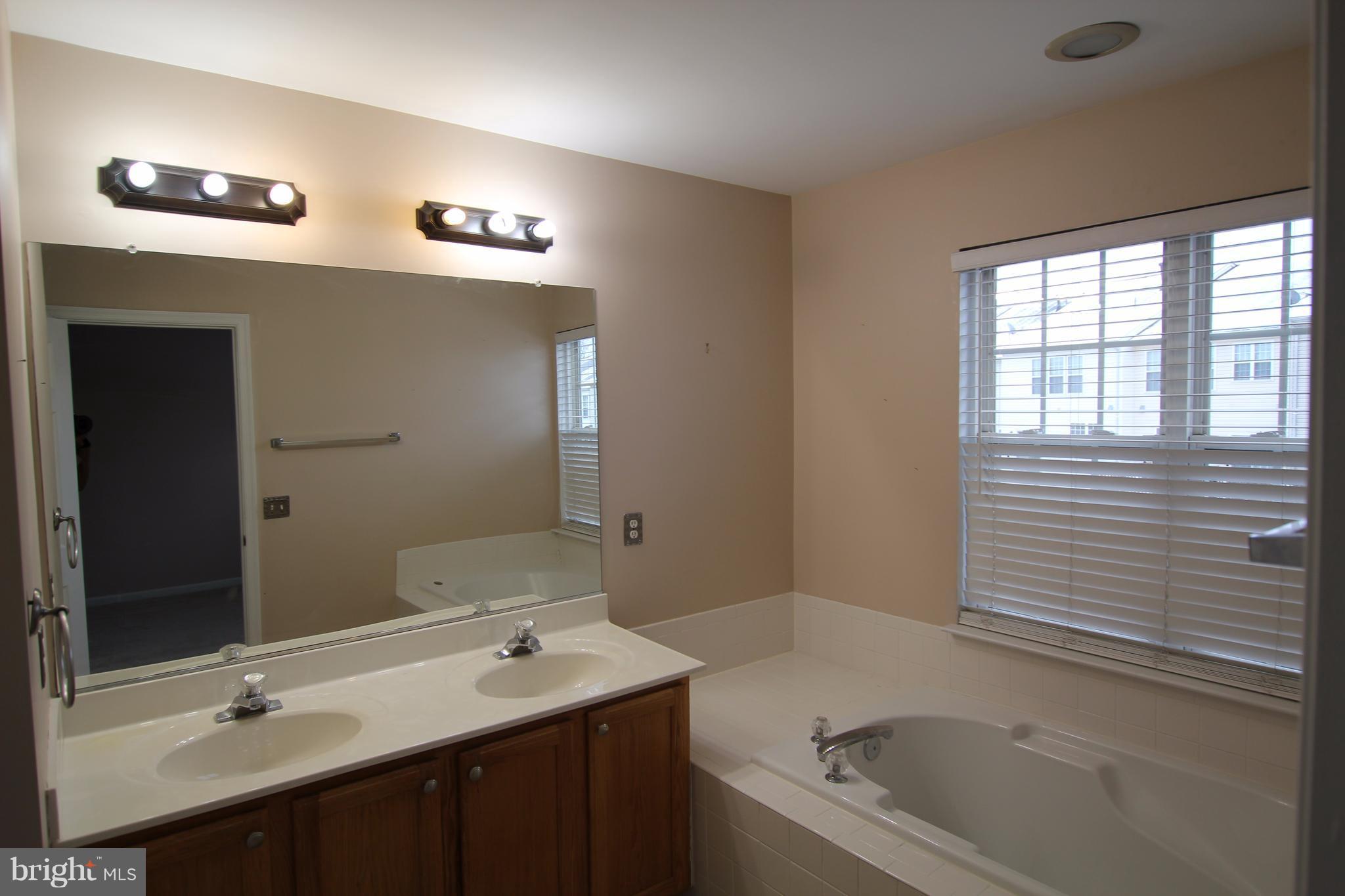 WEXFORD - Residential Lease