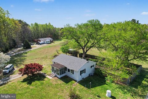 18448 BEAZLEY LANE MILFORD VA 22514