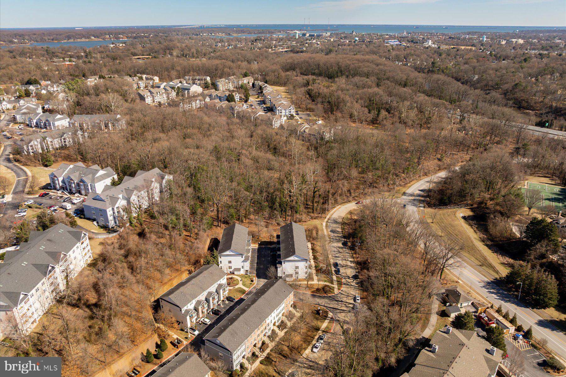 THE HIDEAWAY AT OLD ADMIRAL - Residential Lease