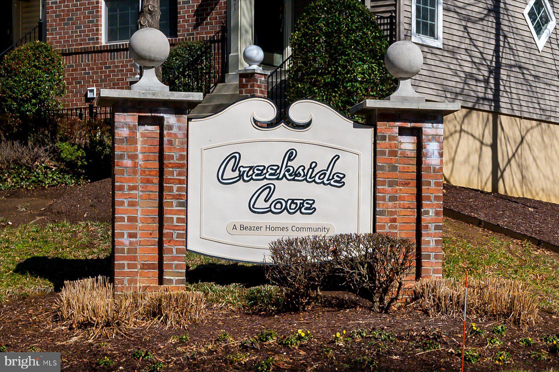 THE HIDEAWAY AT OLD ADMIRAL - Residential Lease