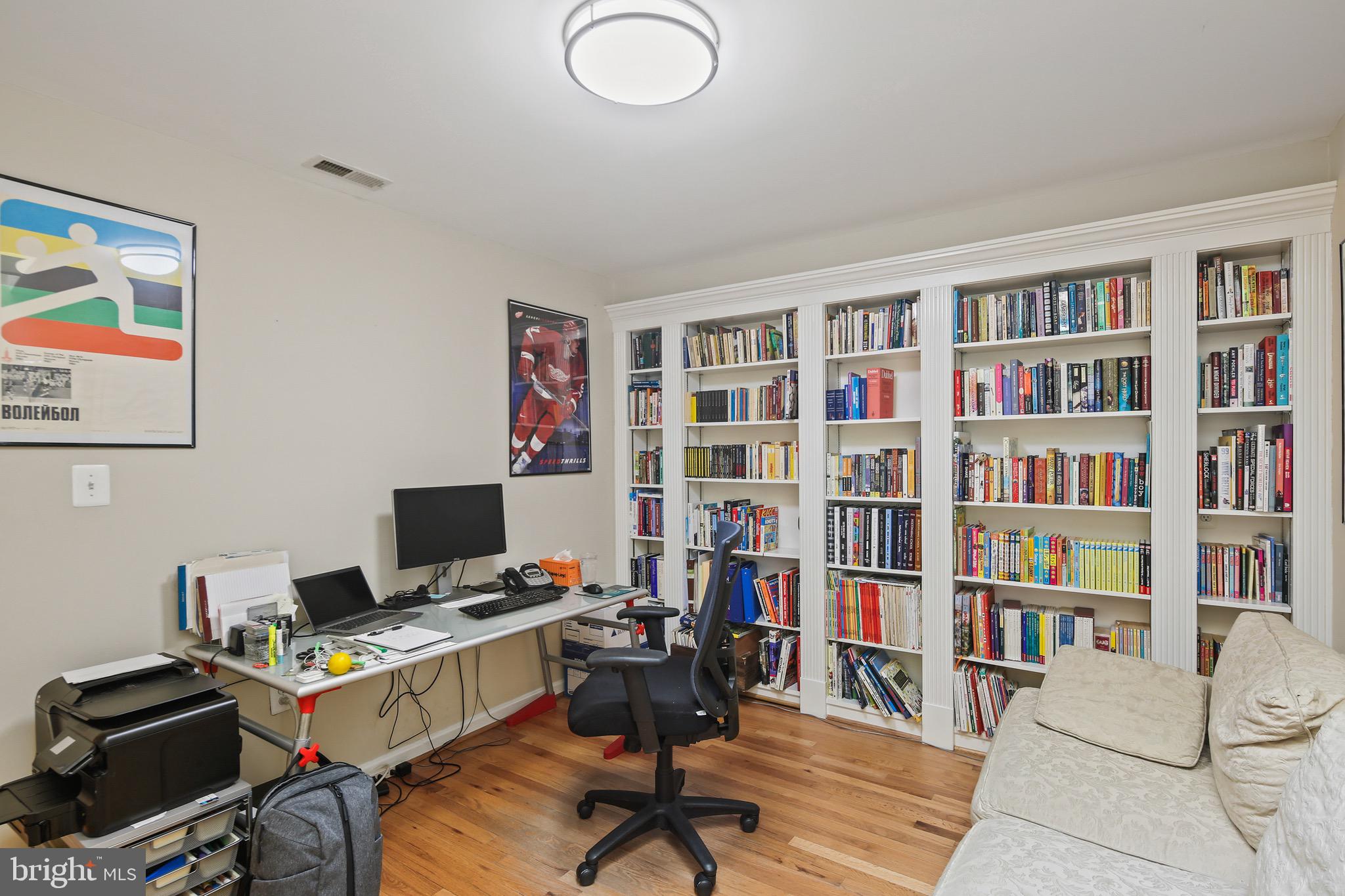 MCAULEY PARK - Residential