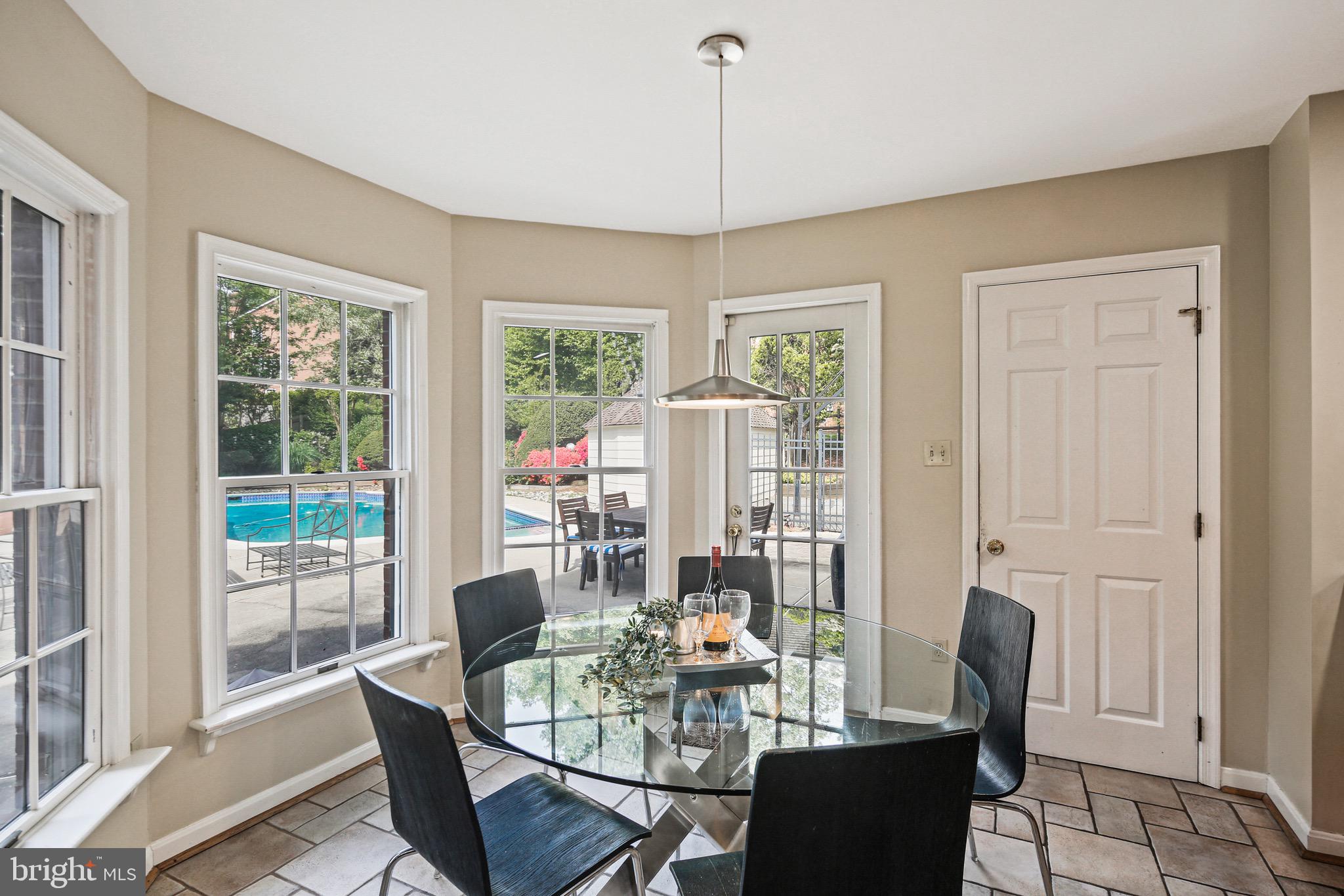 MCAULEY PARK - Residential