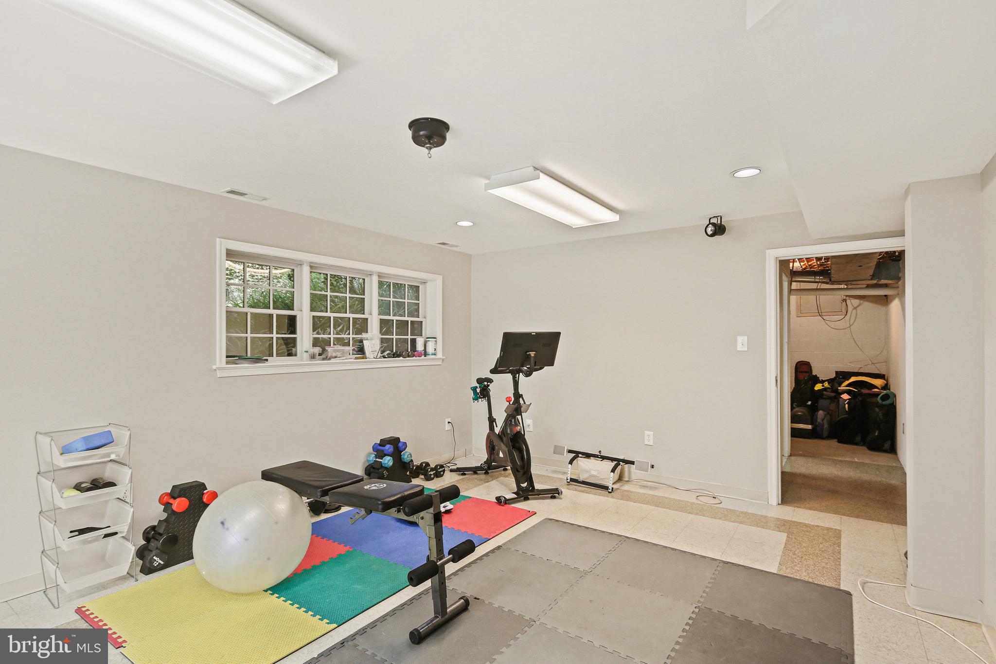 MCAULEY PARK - Residential