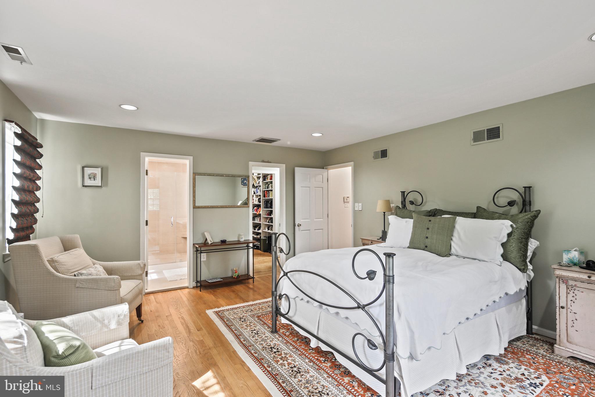 MCAULEY PARK - Residential