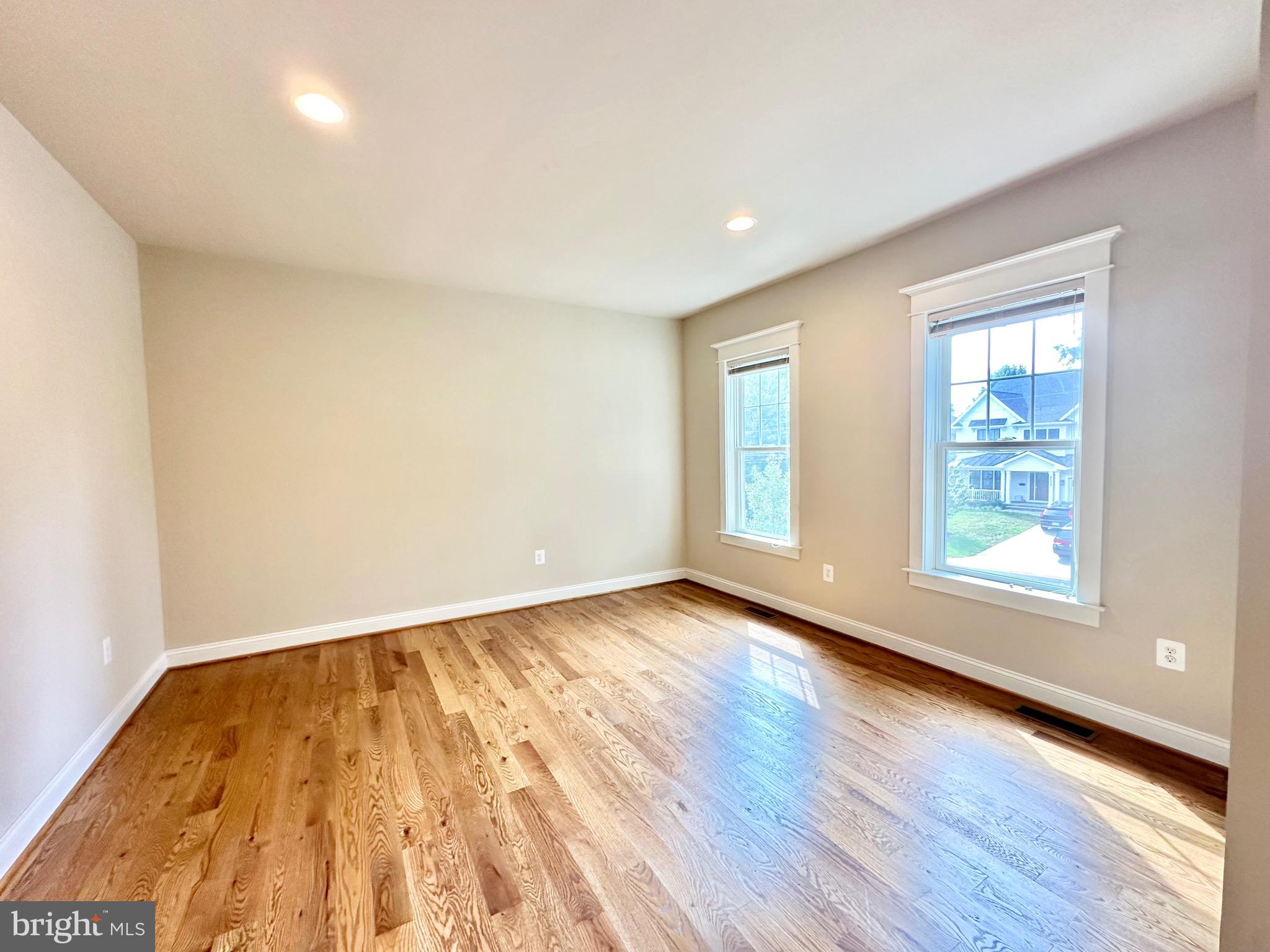 CHURCHILL - Residential Lease