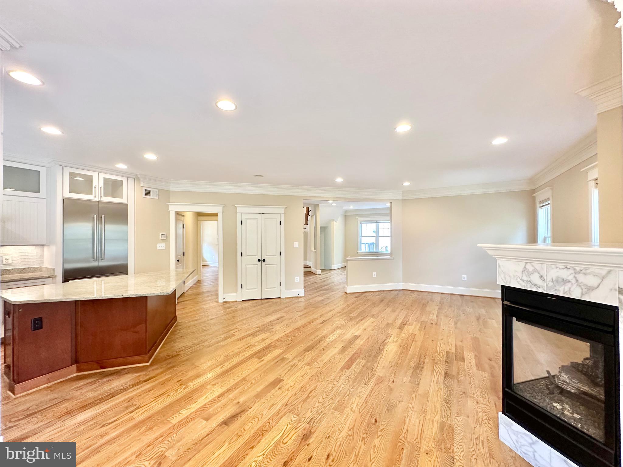 CHURCHILL - Residential Lease