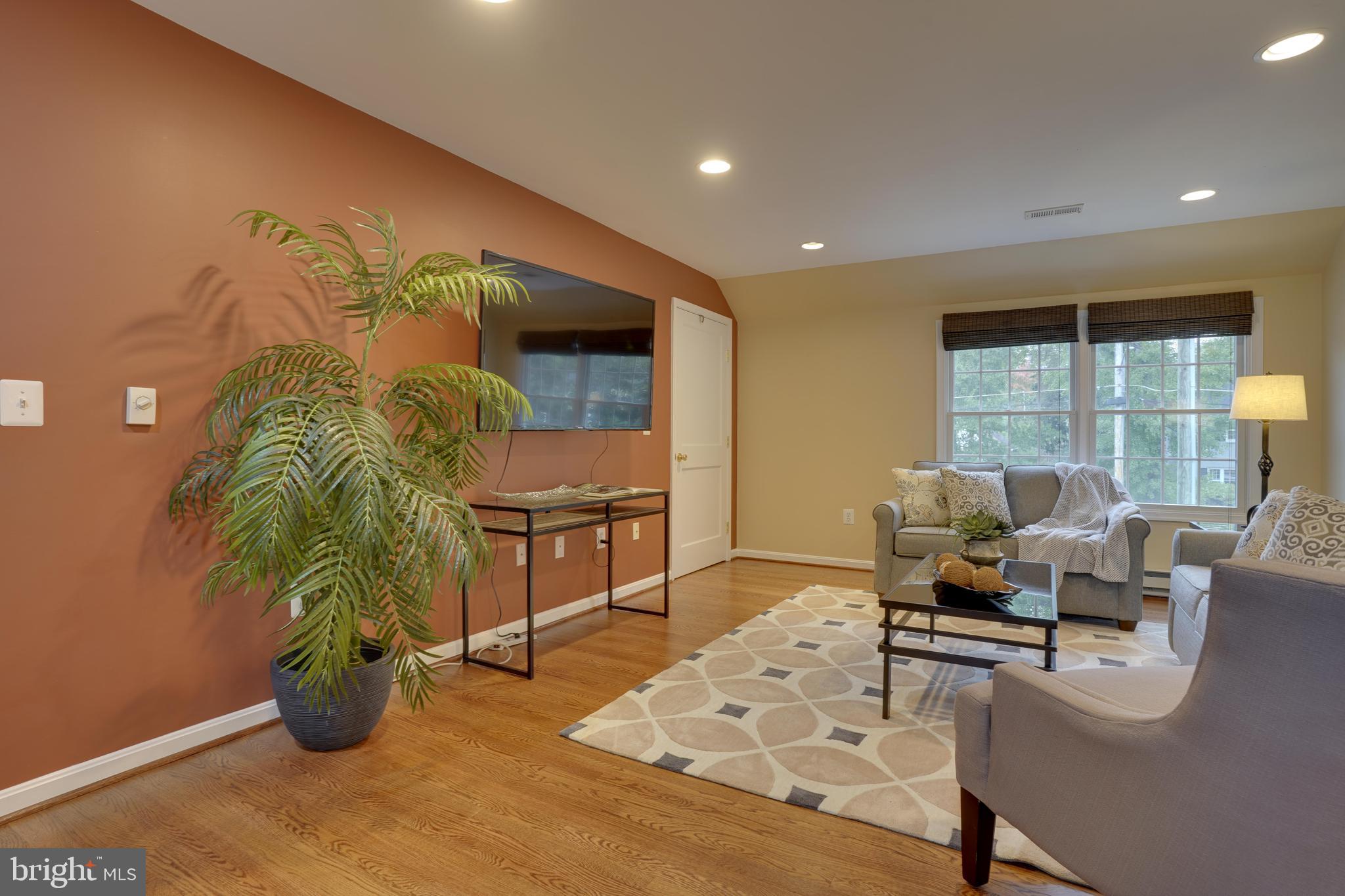 HOLLIN BROOK PARK - Residential