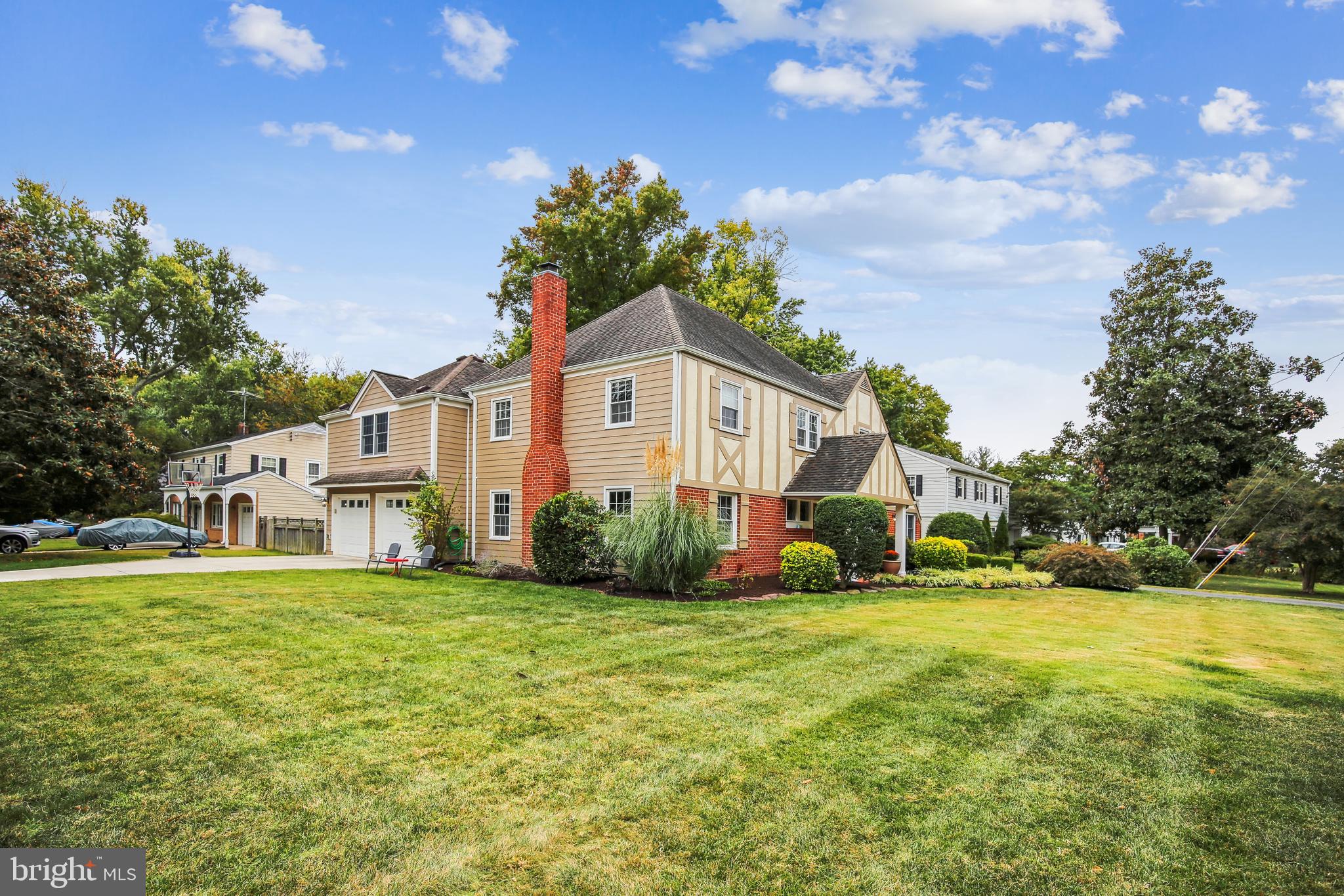 HOLLIN BROOK PARK - Residential